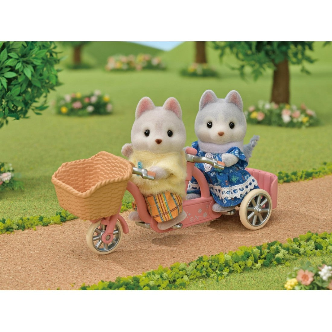 Sylvanian Families Tandem Cycling Set - Husky Sister & Brother