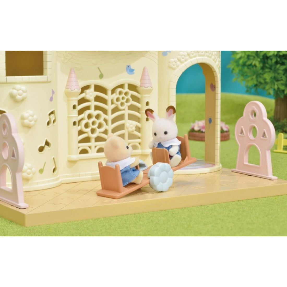 Sylvanian Families Baby Castle Nursery