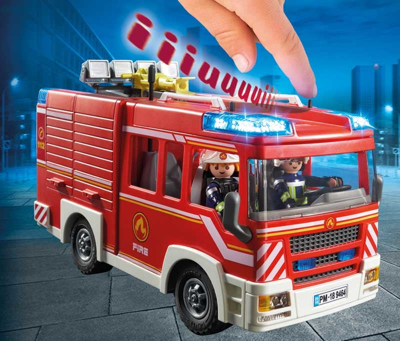 Playmobil City Action Fire Engine With Working Water Cannon